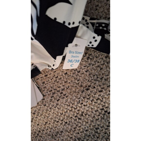 Coco Reef Contour Athena Draped Halter Bra Sized Bikini Top Black White 10/34C-D - Picture 7 of 9